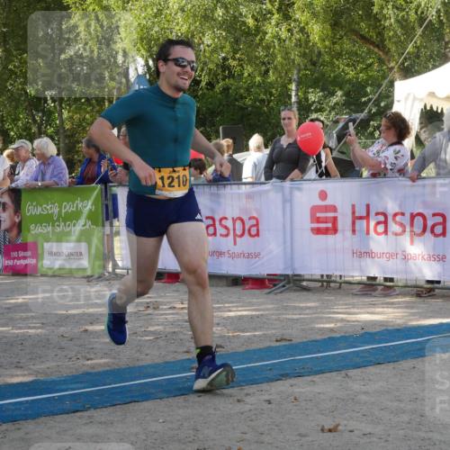 07.09.2025 - 19. Norderstedt Triathlon Zöllner http://msf.ph/oto/8784160 07.09.2025 12:08:46 Ziel 1210, 1236 meine-sportfotos.de