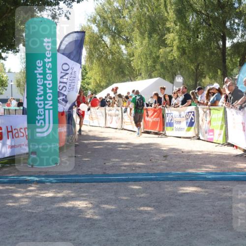 07.09.2025 - 19. Norderstedt Triathlon Zöllner http://msf.ph/oto/8784162 07.09.2025 13:08:05 Ziel 709, 816 meine-sportfotos.de
