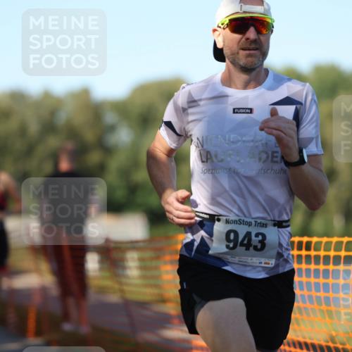07.09.2025 - 19. Norderstedt Triathlon Michael Strokosch http://msf.ph/oto/8784171 07.09.2025 16:13:38 Laufen 403, 457, 461, 482, 508, 943, 1064, 1085 meine-sportfotos.de
