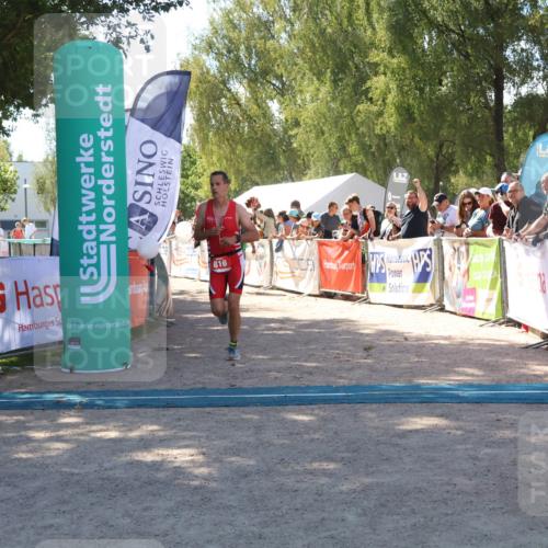 07.09.2025 - 19. Norderstedt Triathlon Zöllner http://msf.ph/oto/8784181 07.09.2025 13:08:07 Ziel 709, 816 meine-sportfotos.de