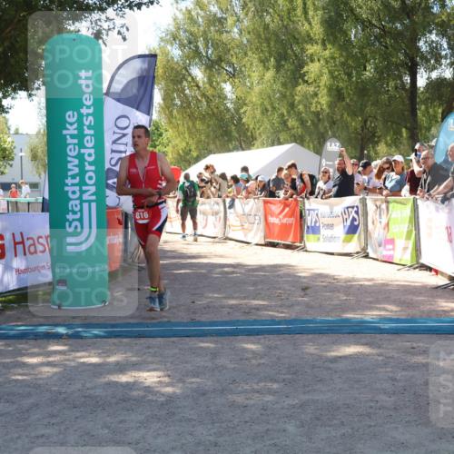 07.09.2025 - 19. Norderstedt Triathlon Zöllner http://msf.ph/oto/8784187 07.09.2025 13:08:08 Ziel 816 meine-sportfotos.de