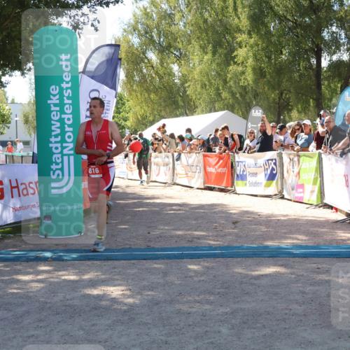 07.09.2025 - 19. Norderstedt Triathlon Zöllner http://msf.ph/oto/8784190 07.09.2025 13:08:08 Ziel 816 meine-sportfotos.de