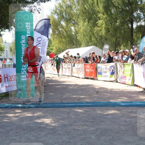 07.09.2025 - 19. Norderstedt Triathlon Zöllner http://msf.ph/oto/8784193 07.09.2025 13:08:08 Ziel 816 meine-sportfotos.de