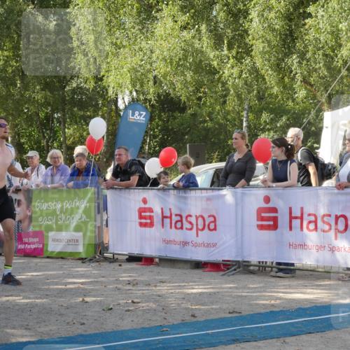 07.09.2025 - 19. Norderstedt Triathlon Zöllner http://msf.ph/oto/8784199 07.09.2025 12:09:15 Ziel 185, 806 meine-sportfotos.de