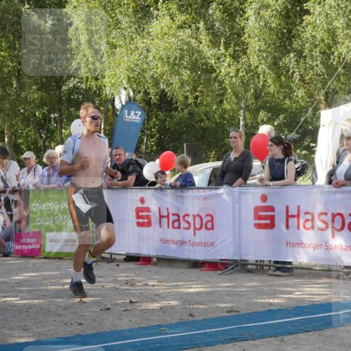 07.09.2025 - 19. Norderstedt Triathlon Zöllner http://msf.ph/oto/8784202 07.09.2025 12:09:15 Ziel 185, 806 meine-sportfotos.de