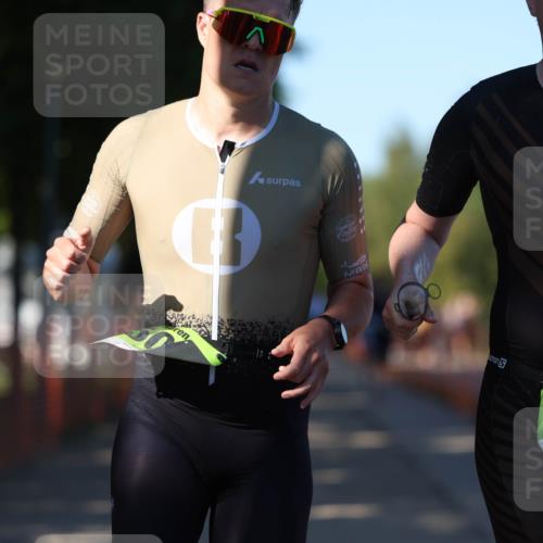 07.09.2025 - 19. Norderstedt Triathlon Michael Strokosch http://msf.ph/oto/8784249 07.09.2025 16:13:45 Laufen 461, 482, 488, 508, 539, 1572, 1594 meine-sportfotos.de