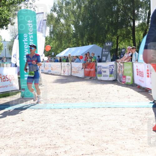 07.09.2025 - 19. Norderstedt Triathlon Zöllner http://msf.ph/oto/8784295 07.09.2025 15:19:50 Ziel 1018 meine-sportfotos.de