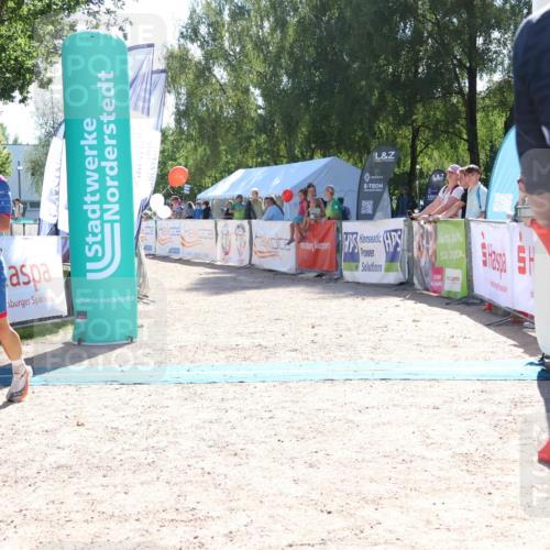 07.09.2025 - 19. Norderstedt Triathlon Zöllner http://msf.ph/oto/8784306 07.09.2025 15:19:51 Ziel 1018 meine-sportfotos.de
