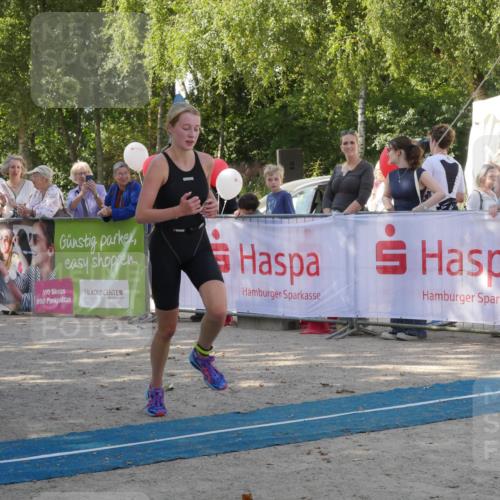 07.09.2025 - 19. Norderstedt Triathlon Zöllner http://msf.ph/oto/8784315 07.09.2025 12:11:17 Ziel 300, 1155 meine-sportfotos.de