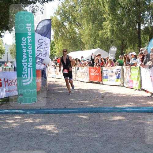 07.09.2025 - 19. Norderstedt Triathlon Zöllner http://msf.ph/oto/8784317 07.09.2025 13:08:41 Ziel 212 meine-sportfotos.de