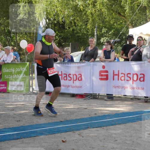 07.09.2025 - 19. Norderstedt Triathlon Zöllner http://msf.ph/oto/8784337 07.09.2025 12:12:02 Ziel 1219 meine-sportfotos.de