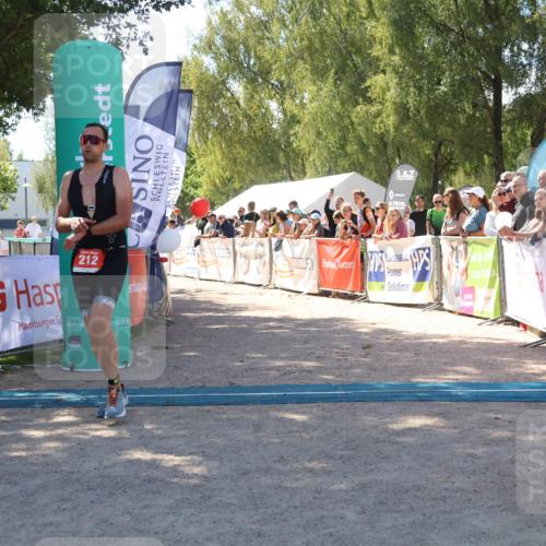 07.09.2025 - 19. Norderstedt Triathlon Zöllner http://msf.ph/oto/8784338 07.09.2025 13:08:42 Ziel 212 meine-sportfotos.de