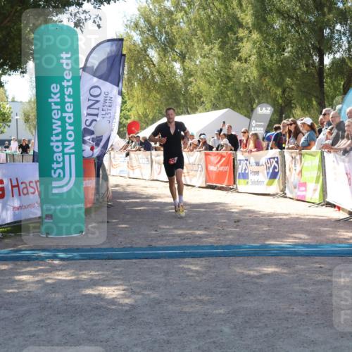 07.09.2025 - 19. Norderstedt Triathlon Zöllner http://msf.ph/oto/8784343 07.09.2025 13:08:50 Ziel 1212 meine-sportfotos.de
