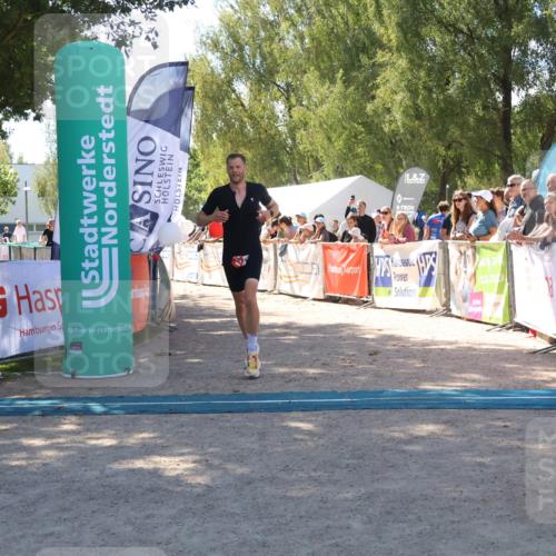 07.09.2025 - 19. Norderstedt Triathlon Zöllner http://msf.ph/oto/8784349 07.09.2025 13:08:51 Ziel 1212 meine-sportfotos.de