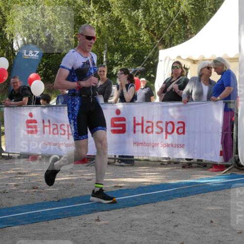 07.09.2025 - 19. Norderstedt Triathlon Zöllner http://msf.ph/oto/8784362 07.09.2025 12:12:38 Ziel 296 meine-sportfotos.de