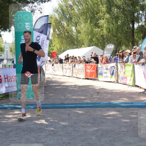 07.09.2025 - 19. Norderstedt Triathlon Zöllner http://msf.ph/oto/8784363 07.09.2025 13:08:52 Ziel 1212 meine-sportfotos.de