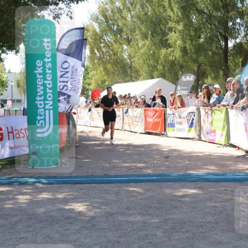 07.09.2025 - 19. Norderstedt Triathlon Zöllner http://msf.ph/oto/8784374 07.09.2025 13:08:57 Ziel 282, 1212 meine-sportfotos.de