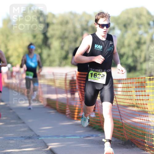 07.09.2025 - 19. Norderstedt Triathlon Michael Strokosch http://msf.ph/oto/8784398 07.09.2025 16:14:10 Laufen 377, 452, 946, 1626, 1629 meine-sportfotos.de