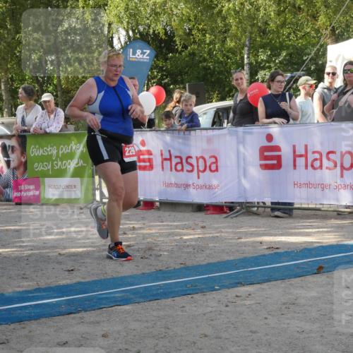 07.09.2025 - 19. Norderstedt Triathlon Zöllner http://msf.ph/oto/8784408 07.09.2025 12:13:55 Ziel 229, 1182, 1190 meine-sportfotos.de