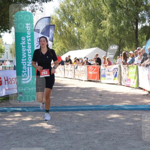 07.09.2025 - 19. Norderstedt Triathlon Zöllner http://msf.ph/oto/8784409 07.09.2025 13:09:01 Ziel 282 meine-sportfotos.de