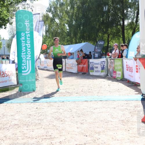 07.09.2025 - 19. Norderstedt Triathlon Zöllner http://msf.ph/oto/8784410 07.09.2025 15:20:42 Ziel 1003 meine-sportfotos.de