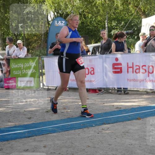 07.09.2025 - 19. Norderstedt Triathlon Zöllner http://msf.ph/oto/8784412 07.09.2025 12:13:55 Ziel 229, 1182, 1190 meine-sportfotos.de