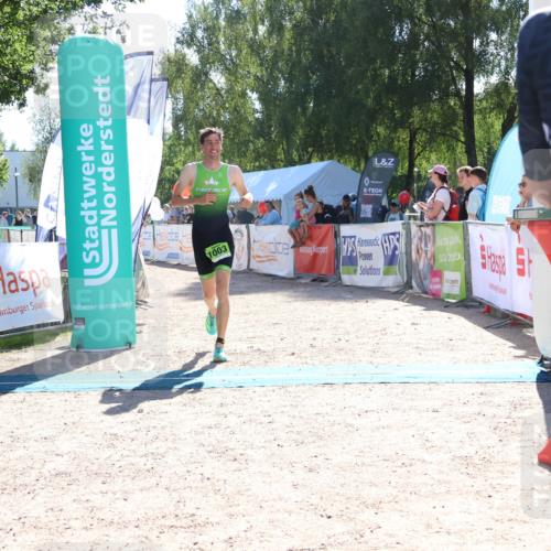 07.09.2025 - 19. Norderstedt Triathlon Zöllner http://msf.ph/oto/8784418 07.09.2025 15:20:42 Ziel 1003 meine-sportfotos.de