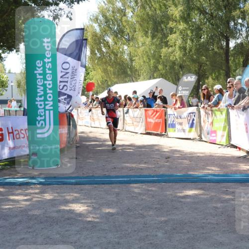 07.09.2025 - 19. Norderstedt Triathlon Zöllner http://msf.ph/oto/8784425 07.09.2025 13:09:13 Ziel 713 meine-sportfotos.de