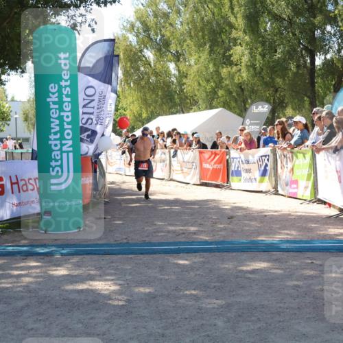 07.09.2025 - 19. Norderstedt Triathlon Zöllner http://msf.ph/oto/8784454 07.09.2025 13:09:36 Ziel 715 meine-sportfotos.de