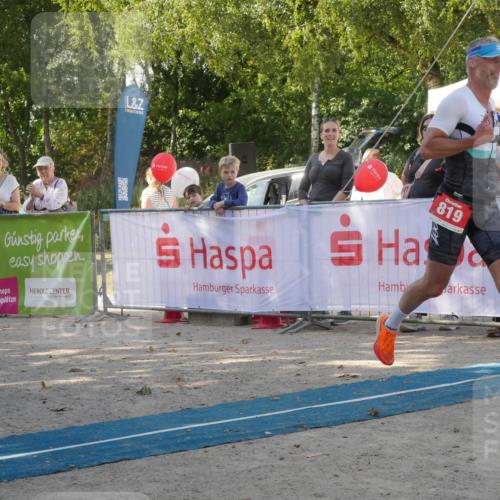 07.09.2025 - 19. Norderstedt Triathlon Zöllner http://msf.ph/oto/8784456 07.09.2025 12:14:51 Ziel 154, 819 meine-sportfotos.de