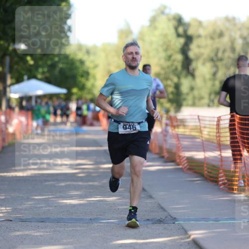 07.09.2025 - 19. Norderstedt Triathlon Michael Strokosch http://msf.ph/oto/8784458 07.09.2025 16:14:16 Laufen 377, 473, 946, 1552, 1626 meine-sportfotos.de