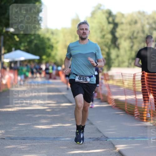 07.09.2025 - 19. Norderstedt Triathlon Michael Strokosch http://msf.ph/oto/8784462 07.09.2025 16:14:16 Laufen 377, 473, 946, 1552, 1626 meine-sportfotos.de