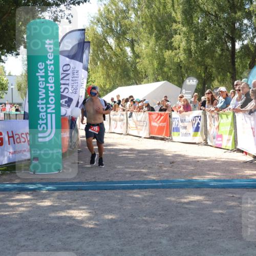 07.09.2025 - 19. Norderstedt Triathlon Zöllner http://msf.ph/oto/8784468 07.09.2025 13:09:37 Ziel 715 meine-sportfotos.de