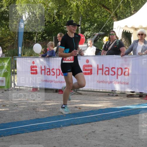 07.09.2025 - 19. Norderstedt Triathlon Zöllner http://msf.ph/oto/8784478 07.09.2025 12:15:49 Ziel 1301 meine-sportfotos.de