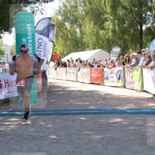 07.09.2025 - 19. Norderstedt Triathlon Zöllner http://msf.ph/oto/8784491 07.09.2025 13:09:38 Ziel 715 meine-sportfotos.de