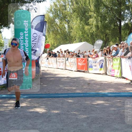07.09.2025 - 19. Norderstedt Triathlon Zöllner http://msf.ph/oto/8784493 07.09.2025 13:09:39 Ziel 715 meine-sportfotos.de