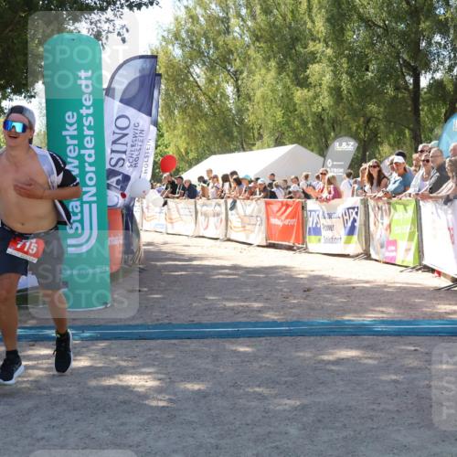 07.09.2025 - 19. Norderstedt Triathlon Zöllner http://msf.ph/oto/8784495 07.09.2025 13:09:39 Ziel 715 meine-sportfotos.de