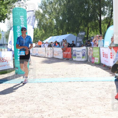 07.09.2025 - 19. Norderstedt Triathlon Zöllner http://msf.ph/oto/8784496 07.09.2025 15:20:59 Ziel 880 meine-sportfotos.de