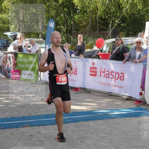 07.09.2025 - 19. Norderstedt Triathlon Zöllner http://msf.ph/oto/8784497 07.09.2025 12:17:16 Ziel 746 meine-sportfotos.de