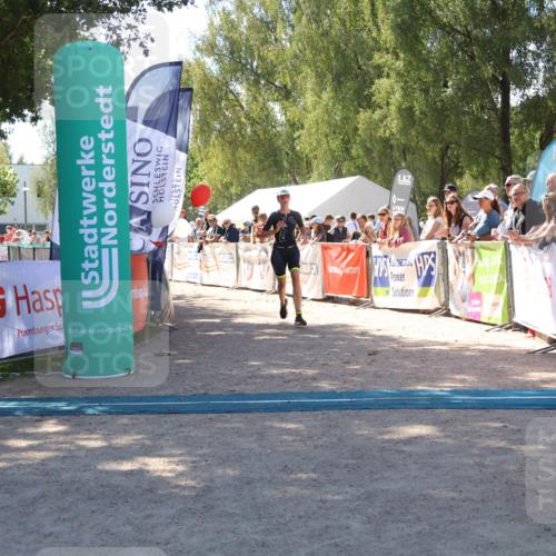 07.09.2025 - 19. Norderstedt Triathlon Zöllner http://msf.ph/oto/8784516 07.09.2025 13:10:27 Ziel 1392 meine-sportfotos.de