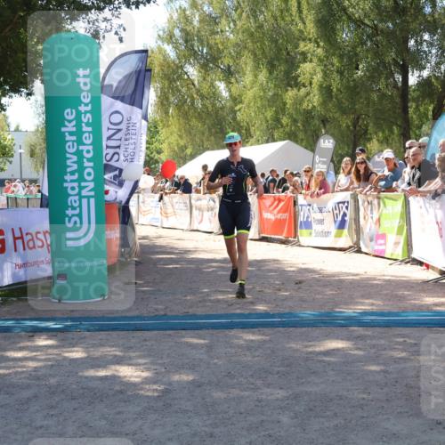 07.09.2025 - 19. Norderstedt Triathlon Zöllner http://msf.ph/oto/8784531 07.09.2025 13:10:28 Ziel 1392 meine-sportfotos.de