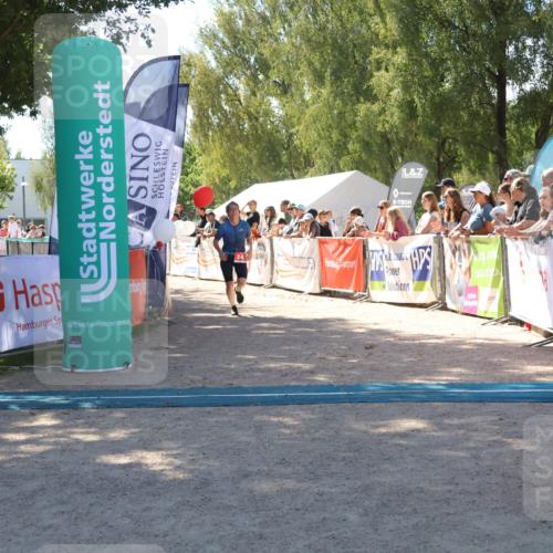 07.09.2025 - 19. Norderstedt Triathlon Zöllner http://msf.ph/oto/8784570 07.09.2025 13:10:40 Ziel 243 meine-sportfotos.de