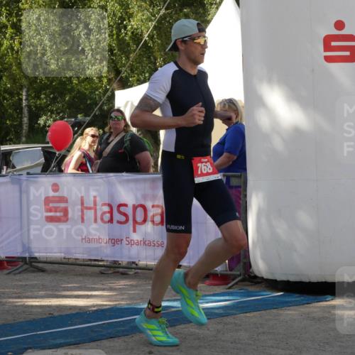 07.09.2025 - 19. Norderstedt Triathlon Zöllner http://msf.ph/oto/8784573 07.09.2025 12:18:12 Ziel 768 meine-sportfotos.de