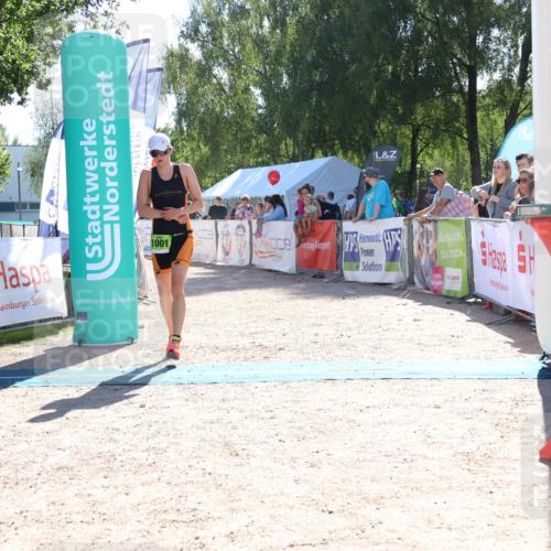 07.09.2025 - 19. Norderstedt Triathlon Zöllner http://msf.ph/oto/8784578 07.09.2025 15:22:09 Ziel 1001 meine-sportfotos.de