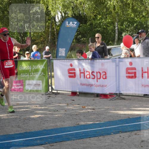 07.09.2025 - 19. Norderstedt Triathlon Zöllner http://msf.ph/oto/8784589 07.09.2025 12:18:52 Ziel 203 meine-sportfotos.de