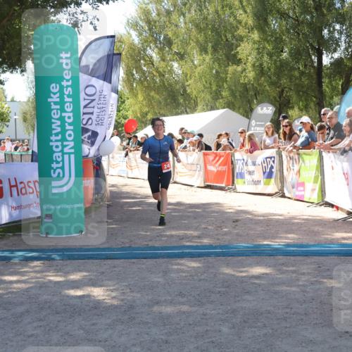 07.09.2025 - 19. Norderstedt Triathlon Zöllner http://msf.ph/oto/8784590 07.09.2025 13:10:42 Ziel 243 meine-sportfotos.de