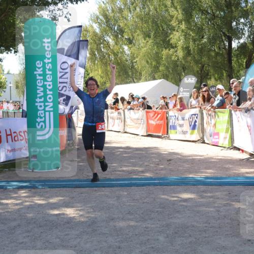 07.09.2025 - 19. Norderstedt Triathlon Zöllner http://msf.ph/oto/8784607 07.09.2025 13:10:43 Ziel 243 meine-sportfotos.de