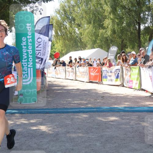 07.09.2025 - 19. Norderstedt Triathlon Zöllner http://msf.ph/oto/8784612 07.09.2025 13:10:45 Ziel 243 meine-sportfotos.de