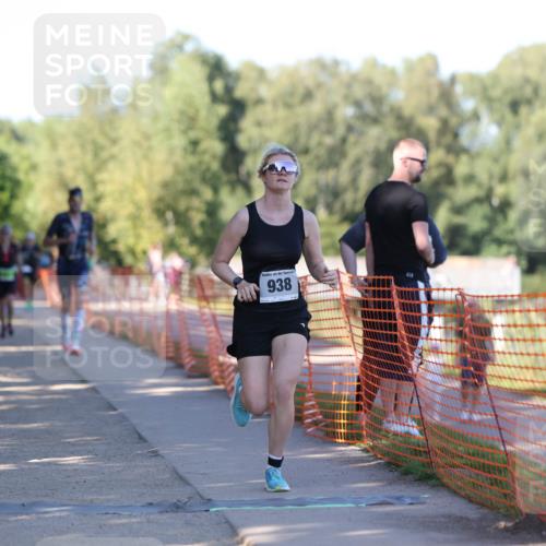 07.09.2025 - 19. Norderstedt Triathlon Michael Strokosch http://msf.ph/oto/8784619 07.09.2025 16:14:33 Laufen 425, 527, 528, 938, 1433 meine-sportfotos.de