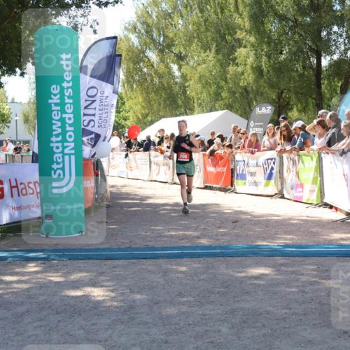 07.09.2025 - 19. Norderstedt Triathlon Zöllner http://msf.ph/oto/8784625 07.09.2025 13:11:07 Ziel 208 meine-sportfotos.de